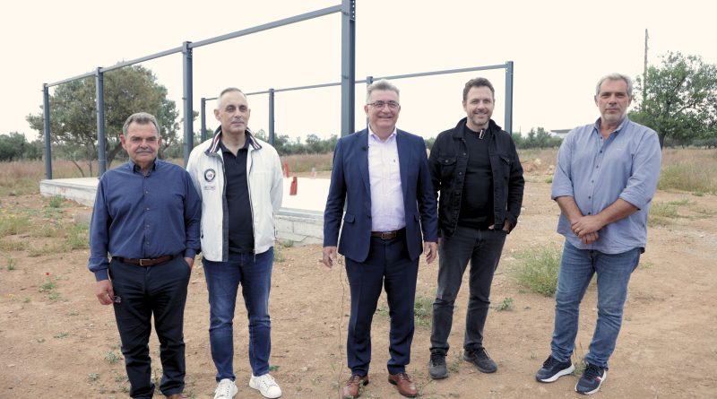 Δήμος Κορινθίων: Ξεκίνησε η δημιουργία της πανσιόν αδέσποτων ζώων. Θα είναι έτοιμη σε έναν χρόνο