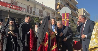 Με κάθε λαμπρότητα υποδέχθηκε το νέο της Μητροπολίτη κ. Παύλο η Κόρινθος – Δημήτρης Πτωχός: «Σεβασμιώτατε, “Διαβάς εις Κορινθίαν” ευλόγησε, ποίμανε και οδήγησε τον λαό της Κορινθίας επί έτη πολλά»