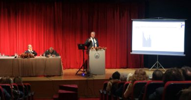 Γρίπη, COVID και πρόληψη στο επίκεντρο της νέας Επιστημονικής Διάλεξης του ΔΕΑΠ | Οι λοιμώξεις επιστρέφουν, η επιστήμη απαντά